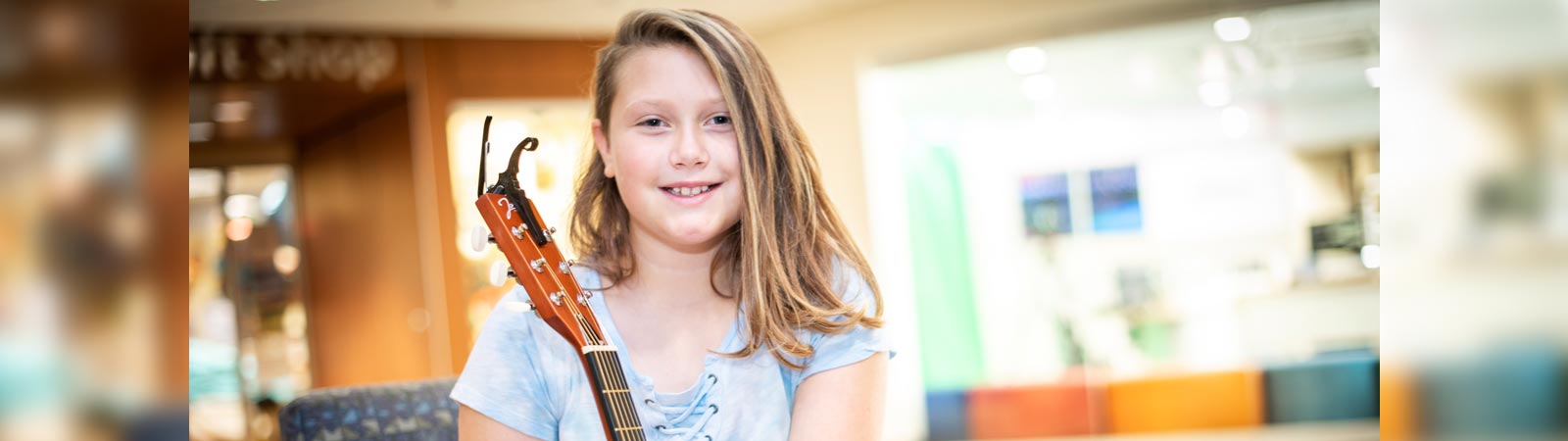 Callie-Guitar-1600x450