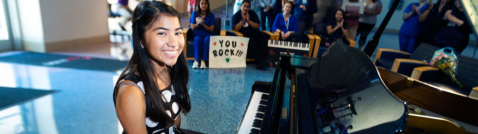 hand-surgery-miette-3-1600x450