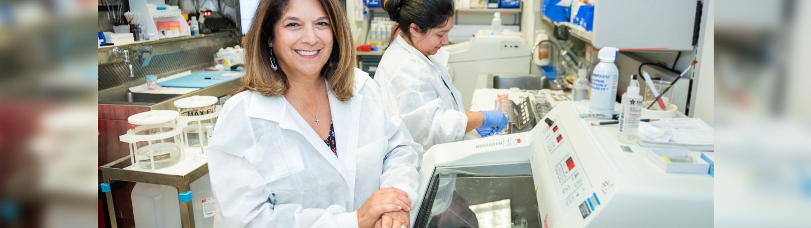 Elma-Cortinas(J180720205)_Laboratory-Services-1600x450